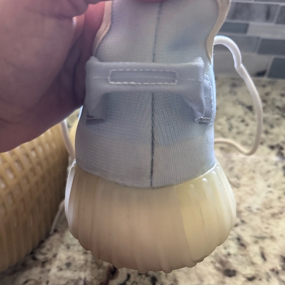 Adidas Yeezy Boost 350 V2 Sneakers